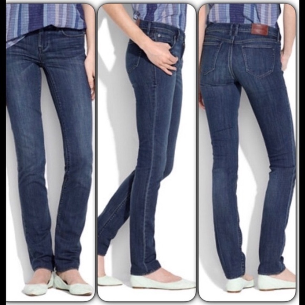 Madewell rail straight blue jeans